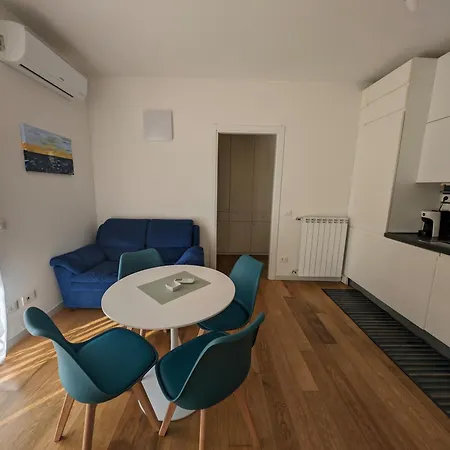 Laspeziaduecentottanta 5 Terre Apartment La Spezia
